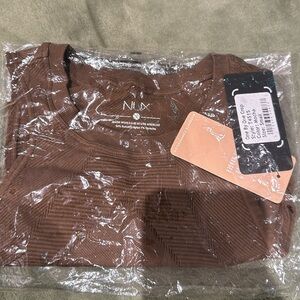 NWT Nux One by One Crop Bra top Mocha Small